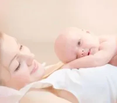 试管婴儿不是稳赚不亏的生育捷径，这些风险别被广告和“心态论”掩盖