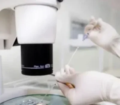 取卵后别把忍一忍当医嘱，腹胀尿少等信号需及时就医