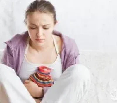 试管怀孕别把卧床当保胎关键在于识别早产风险和及时就医